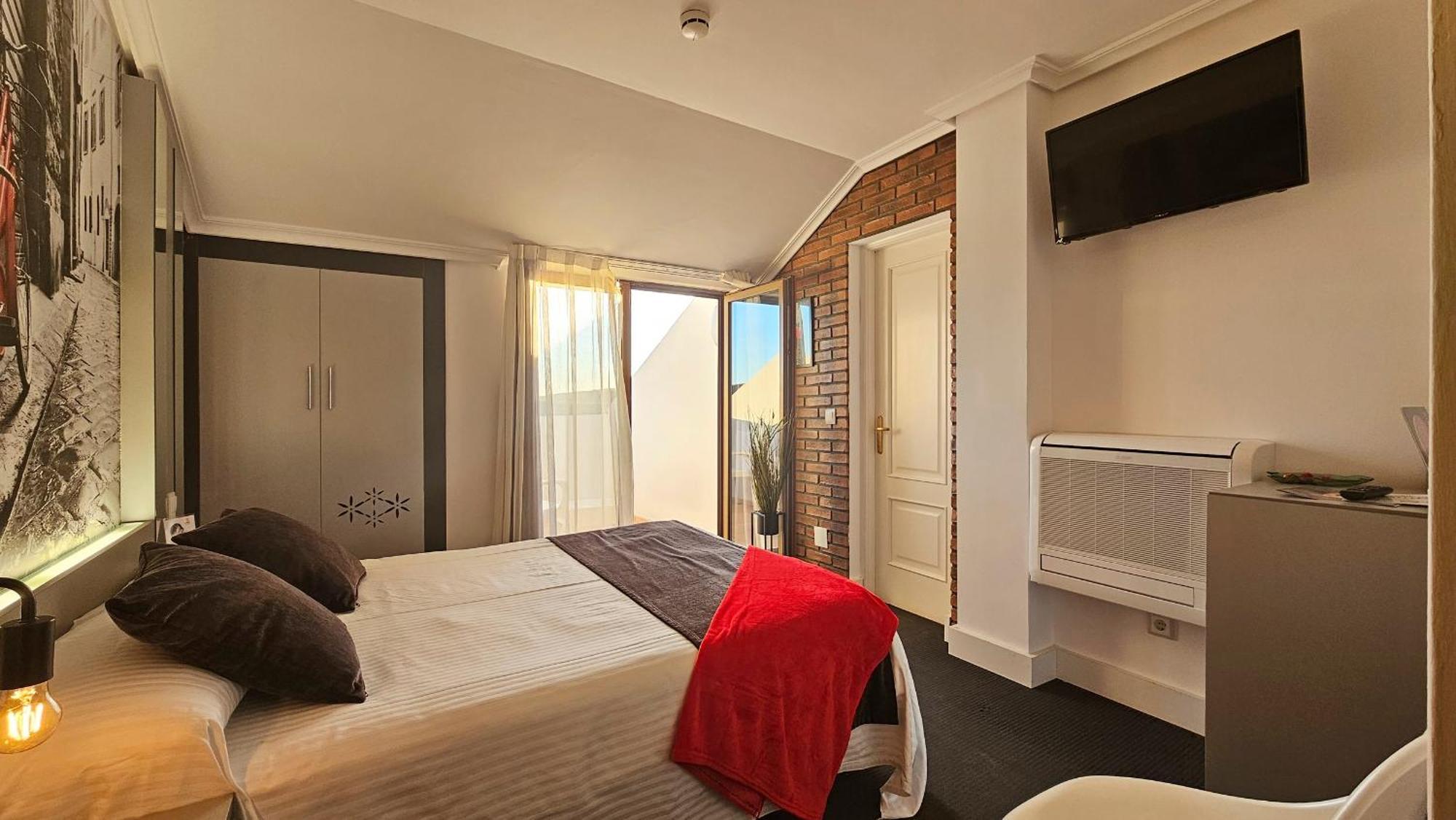 Hotel Spa El Muelle De ซวนเซส ภายนอก รูปภาพ