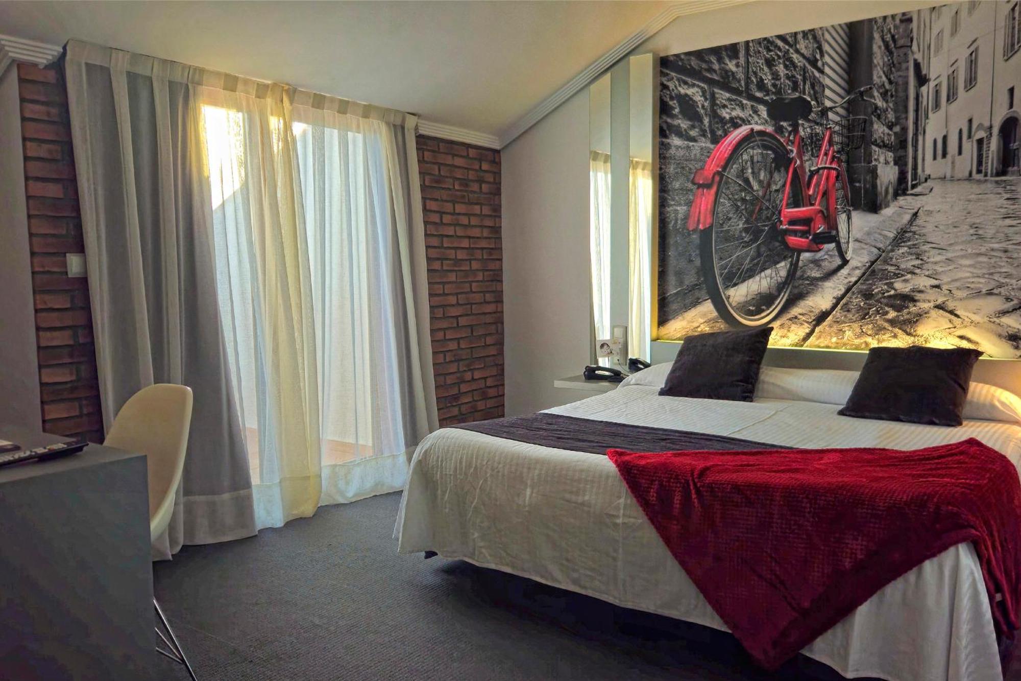 Hotel Spa El Muelle De ซวนเซส ภายนอก รูปภาพ